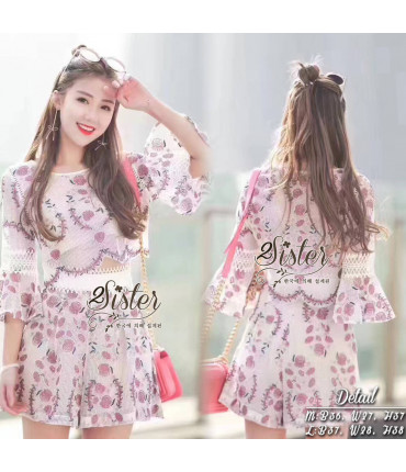 Bell Sleeve Lace Top With Shorts