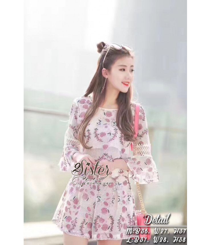 Bell Sleeve Lace Top With Shorts