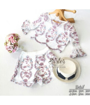 Bell Sleeve Lace Top With Shorts