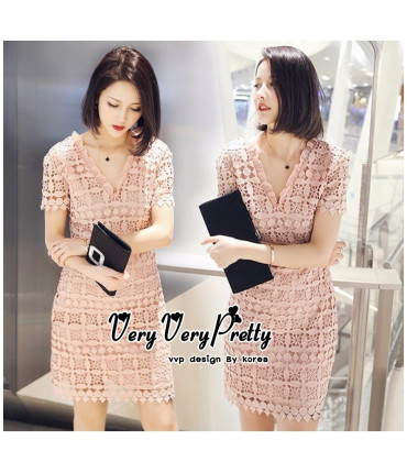 Elegant Peach V-Neck Lace Dress
