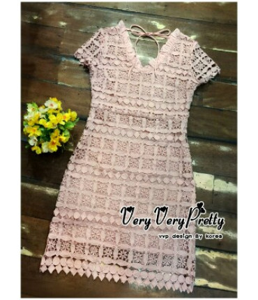 Elegant Peach V-Neck Lace Dress